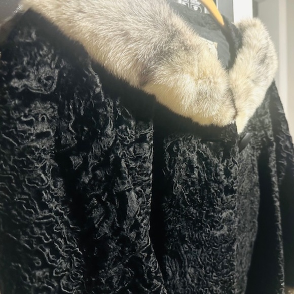 Rosee Colorblock Velvet Pattern and Real Mink Fur (M) - Picture 5 of 16
